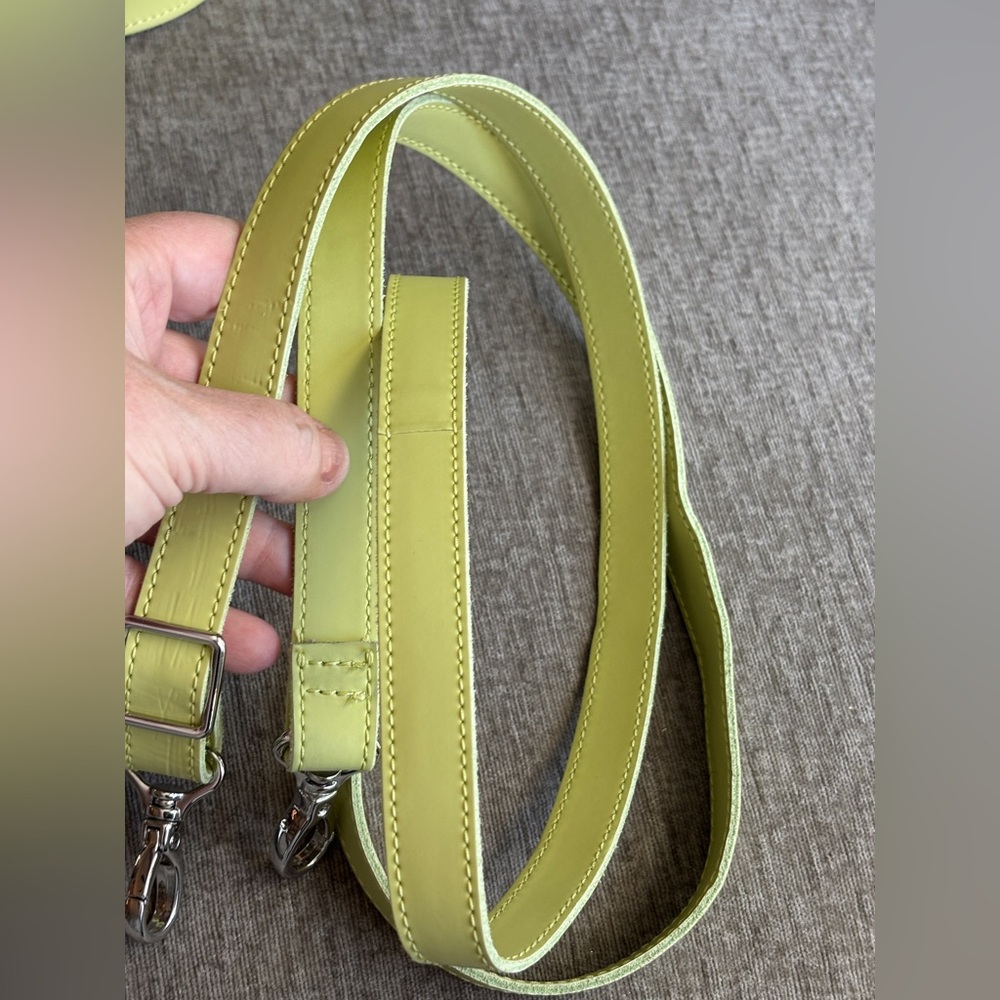 EUC Doc Marten’s Heart Bag - Picture 10 of 16